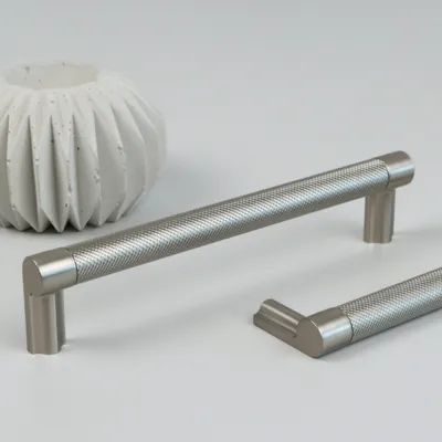 Uchwyt meblowy AMATIO 160 mm srebrne radełko, inox, stal szczotkowana