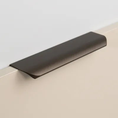 Uchwyt krawędziowy MARIT 96/150 mm ciemny brąz, brązowy