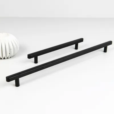 Uchwyt meblowy NOELO 320 mm czarny mat