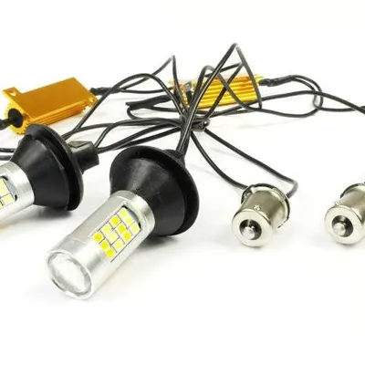 DRL 2w1 z kierunkowskazem | Żarówki 42 SMD 2323 | Światła LED do jazdy dziennej | AUTOMAT