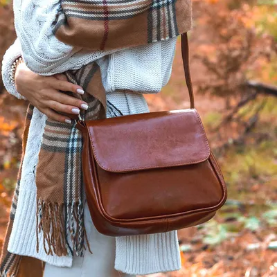 Torebka skórzana listonoszka DAN-A T225 camel