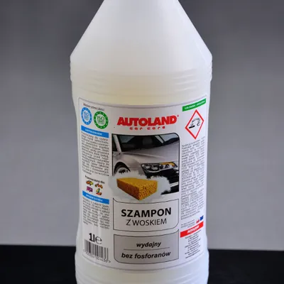 SZAMPON SAMOCHODOWY Z WOSKIEM/1L