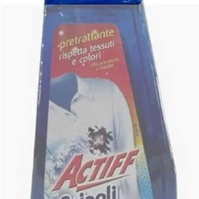 Actiff sciogli macchia con enzimi odplamiacz w płynie z enzymami 500 ml