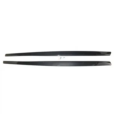 Dokładka BMW M3 F80 M4 F83 M4 F82 Progi Carbon