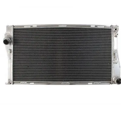 Sportowa Chłodnica Wody BMW E81 E82 E87 E88 116 120 130 135 E90 E91 E92 TurboWorks