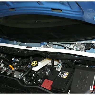 Rozpórka Chevrolet Spark (M400 1.0 2WD 16+ UltraRacing 2-punktowa przednia górna Strutbar