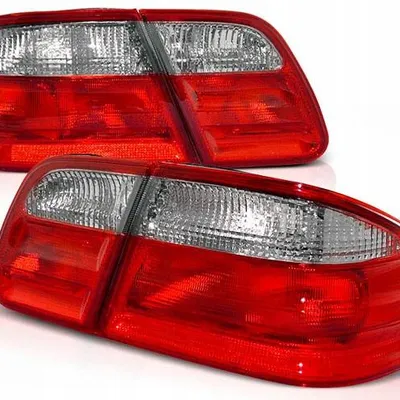Lampy tylne nowe MERCEDES W210 E-KLASA 95-02 RED WHITE