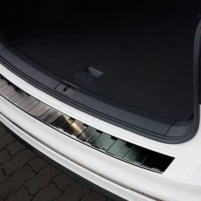 Volkswagen Tiguan 2 Czarna Nakładka (listwa) ochronna na zderzak tylny