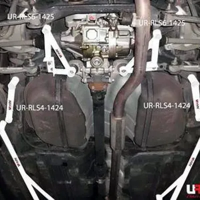 Rozpórka Mitsubishi EVO X UltraRacing 2x 3-punktowa tylna boczna Bars 1425P