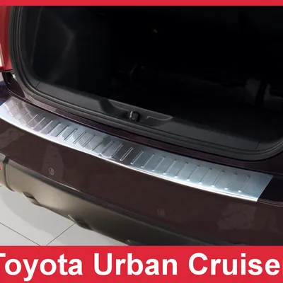 Toyota Urban Crusier Nakładka (listwa) ochronna na zderzak tylny.
