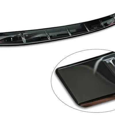 Nakładka na zderzak tylny do Volvo EX90 (Czarne lustro)