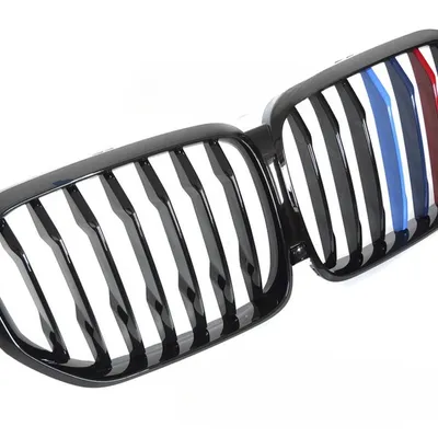Grill Glossy Black Tri-Colour do BMW X5 G05 2019–2022