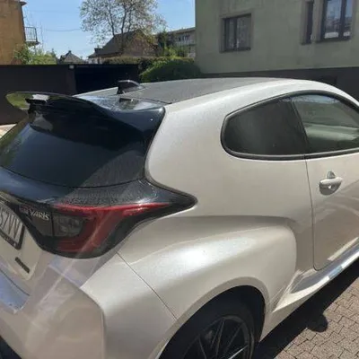 Spoiler dachowy toyota yaris gr gxpa16 2020- black