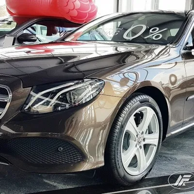 Mercedes E-klasa listwy boczne