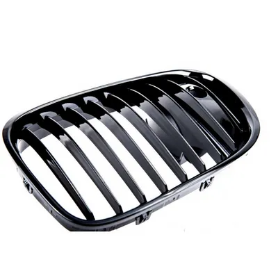 Grill sportowy pojedyncze żeberka Gloss Black Camera BMW 7 F01 F02 F03 F04 2012-2016