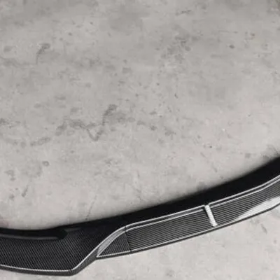 Spojler dyfuzor przedniego zderzaka mercedes w213 16-19, carbon