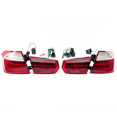 Zestaw Lamp Tylnych LED Red BMW 3 F30 F80 2011-2019