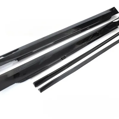 Progi PERFORMANCE STYLE BMW G60 / G61 2023– – Czarny Błyszczący