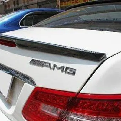 Lotka Lip Spoiler - Mercedes-Benz E W207 2D Carbon
