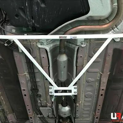 Rozpórka Mazda 2 DJ 14+ 1.5D UltraRacing tylna dolna Brace