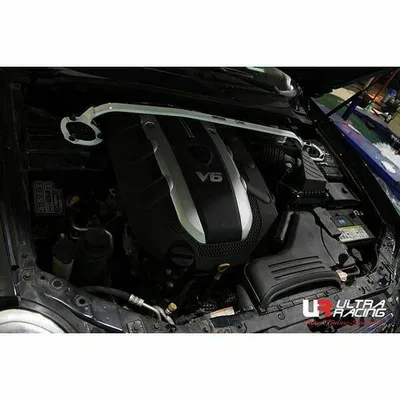 Rozpórka Kia Opirus 3.5 V6 2WD 03-11 UltraRacing 2-punktowa przednia górna Strutbar