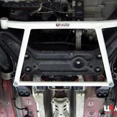 Rozpórka VW Polo 02-09 9N 1.8T UltraRacing 4-punktowa przednia H-Brace