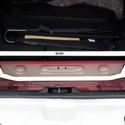 Rozpórka Renault Clio C 05+ UltraRacing 4-punktowa tylna Trunk Brace