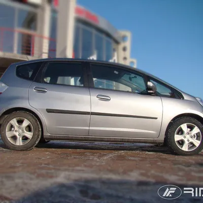 Honda Jazz II listwy boczne