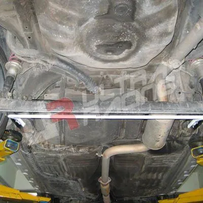 Rozpórka Toyota Starlet EP70 UltraRacing tylna Anti-Roll/Sway Bar 16mm