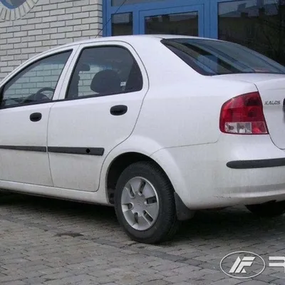 Daewoo Kalos listwy boczne