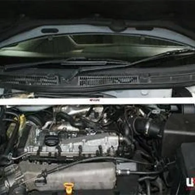Rozpórka VW Golf 4 97-06 1.8/TDI Ultra-R przednia górna Strutbar 1269