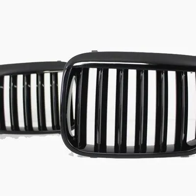 Grill ( nerki) bmw e46 98-01 s/t czarny połysk