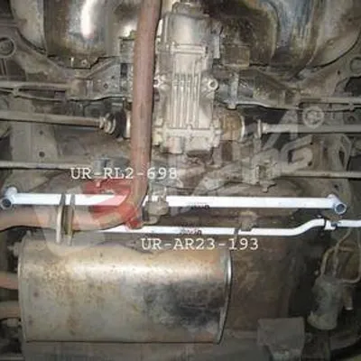 Rozpórka Nissan X Trail 01-07 UltraRacing tylna Sway Bar 23mm