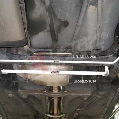 Rozpórka VW Golf 2/3 UltraRacing tylna Anti-Roll/Sway Bar 18mm