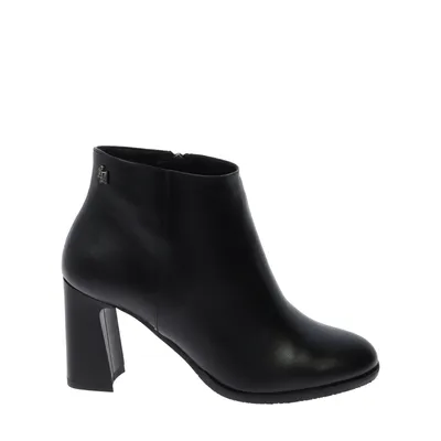 Czarne eleganckie skórzane krótkie botki na stabilnym obcasie Laura Messi 2988/100
