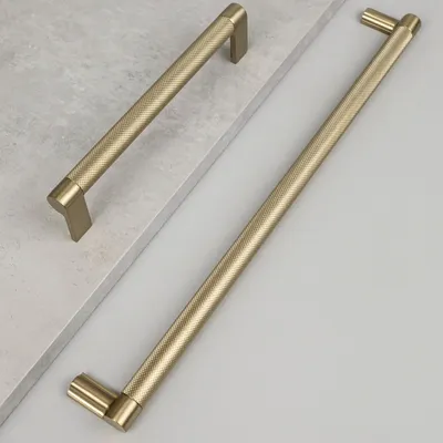Uchwyt meblowy AMATIO 320 mm złote radełko