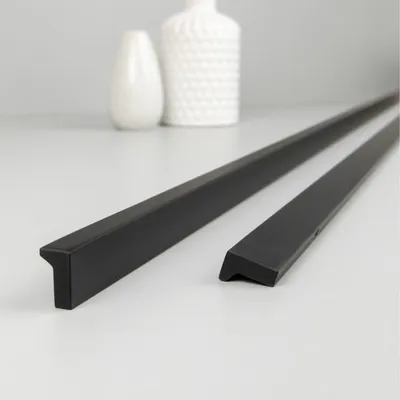 Uchwyt listwowy SKOŚNY 1200 mm czarny mat