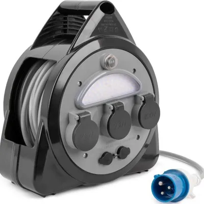 Przedłużacz CEE 15 m SCHUKOx3 USBx2 NA Bębnie Brunner LED