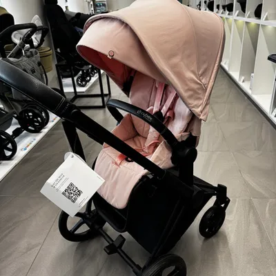 [OUTLET] Cybex Priam 4.0 Wózek Spacerowy Rama Matt Black Peach Pink