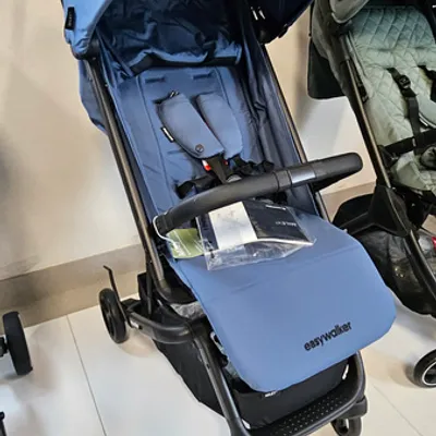 [OUTLET] Easywalker Miley 2 Wózek Spacerowy z Torbą Transportową Galaxy Blue