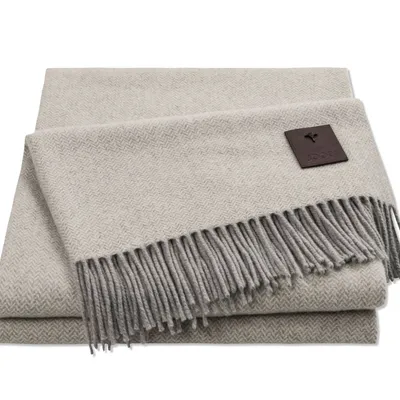 Koc kaszmirowy JOOP! Fine Elegant 814050 Silber