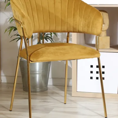 Eleganckie krzesło do jadalni w stylu glamour MARGO 2 miodowe welur / złoty