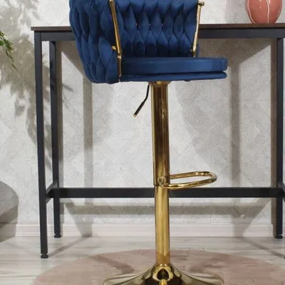 Welurowy hoker glamour ROSA 4 z granatową plecionką i złotym stelażem