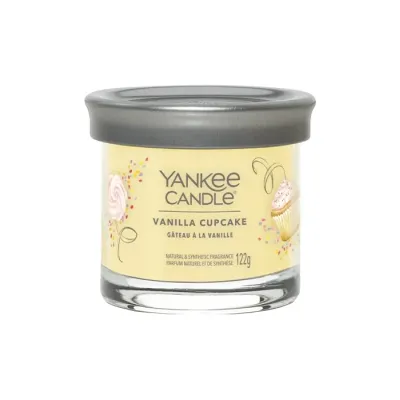 Yankee Candle Signature Tumbler mała świeca zapachowa Vanilla Cupcake 122 g