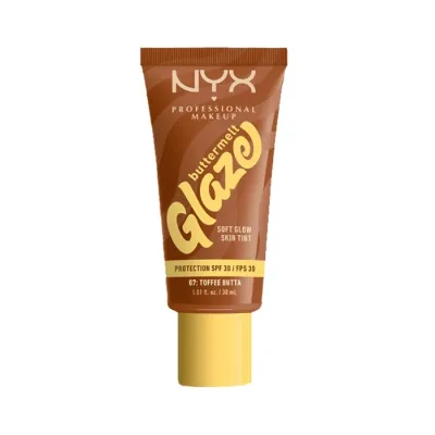 NYX Professional Makeup Buttermelt Glaze podkład w kremie SPF30 07 Toffee Butta 30 ml