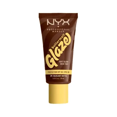 NYX Professional Makeup Buttermelt Glaze podkład w kremie SPF30 09 Hazelnut Butta 30 ml