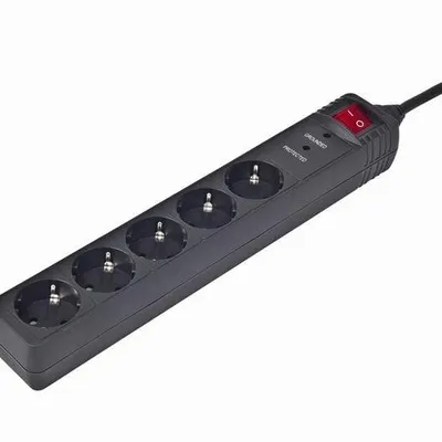 Listwa zasilająca ENERGENIE SPG5-C-15 (5 x VDE; 4,5m; kolor czarny)