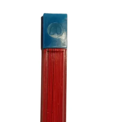 Grafity czerw hb 0.7x60mm (op ) FIAN 02643