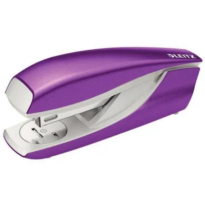 Zszywacz LEITZ nexxt 5502 55021062 metaliczny fiolet 30 kart.